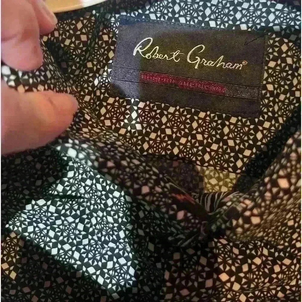 Robert Graham Medium Black White Pattern Long Sle… - image 2